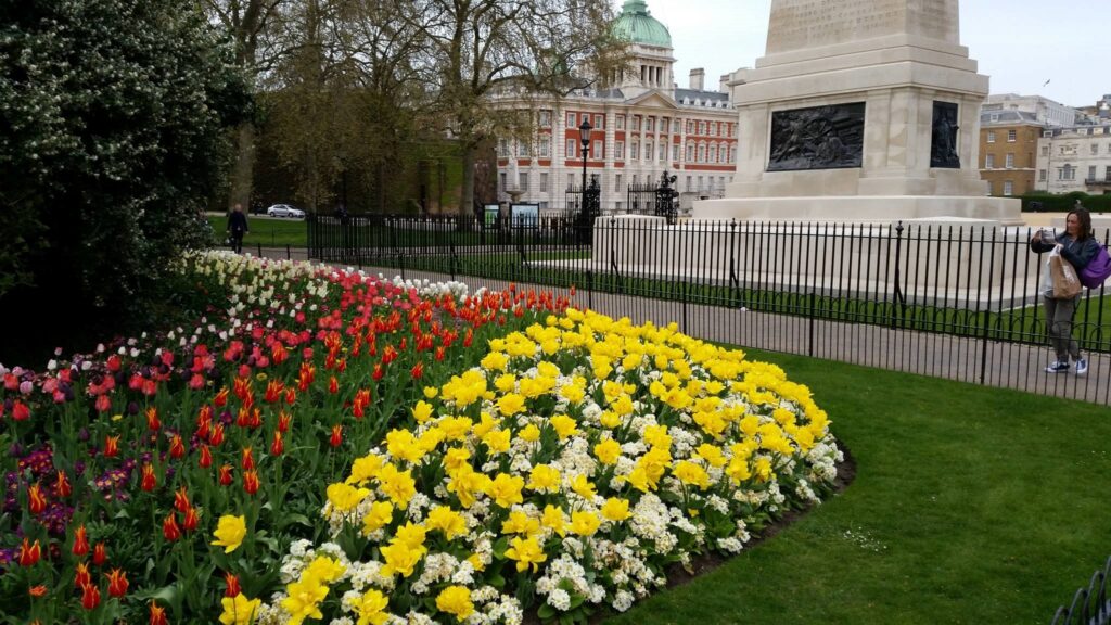 PENSA EM UM CRIADOR ROMANTICO!